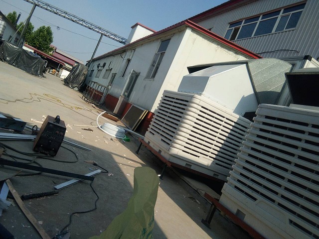 高效冷風(fēng)機(jī)，濕簾風(fēng)機(jī)，負(fù)壓風(fēng)機(jī)降溫哪種好
