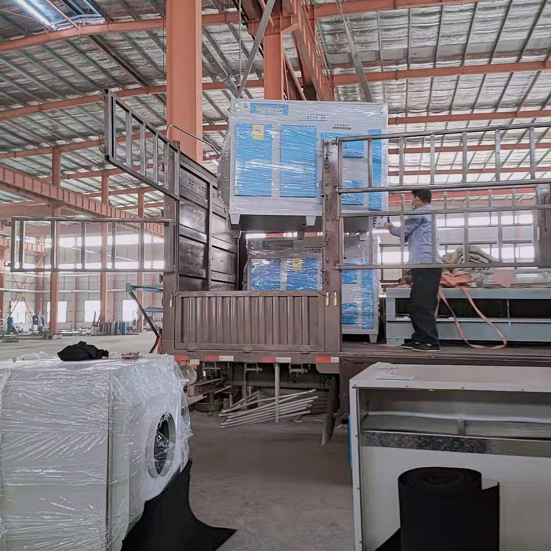 如何選擇適合鋁型材車間的除塵器？工業(yè)除塵設(shè)備廠家